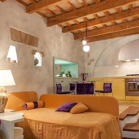 Marcheamore - Il Passaggio Segreto, Luxury Loft With Private Courtyard فيرمو
