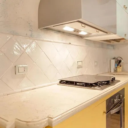 Marcheamore - Il Passaggio Segreto, Luxury Loft With Private Courtyard فيرمو