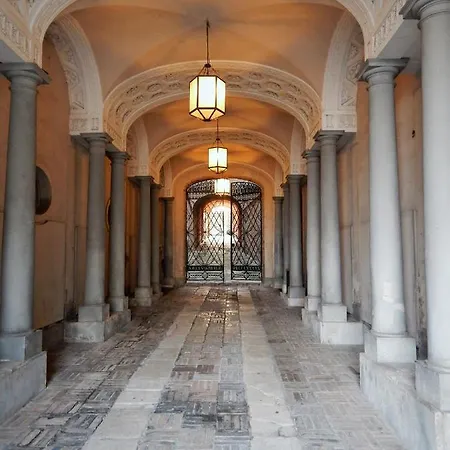 Marcheamore - Il Passaggio Segreto, Luxury Loft With Private Courtyard *