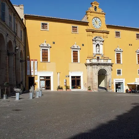 Marcheamore - Il Passaggio Segreto, Luxury Loft With Private Courtyard *